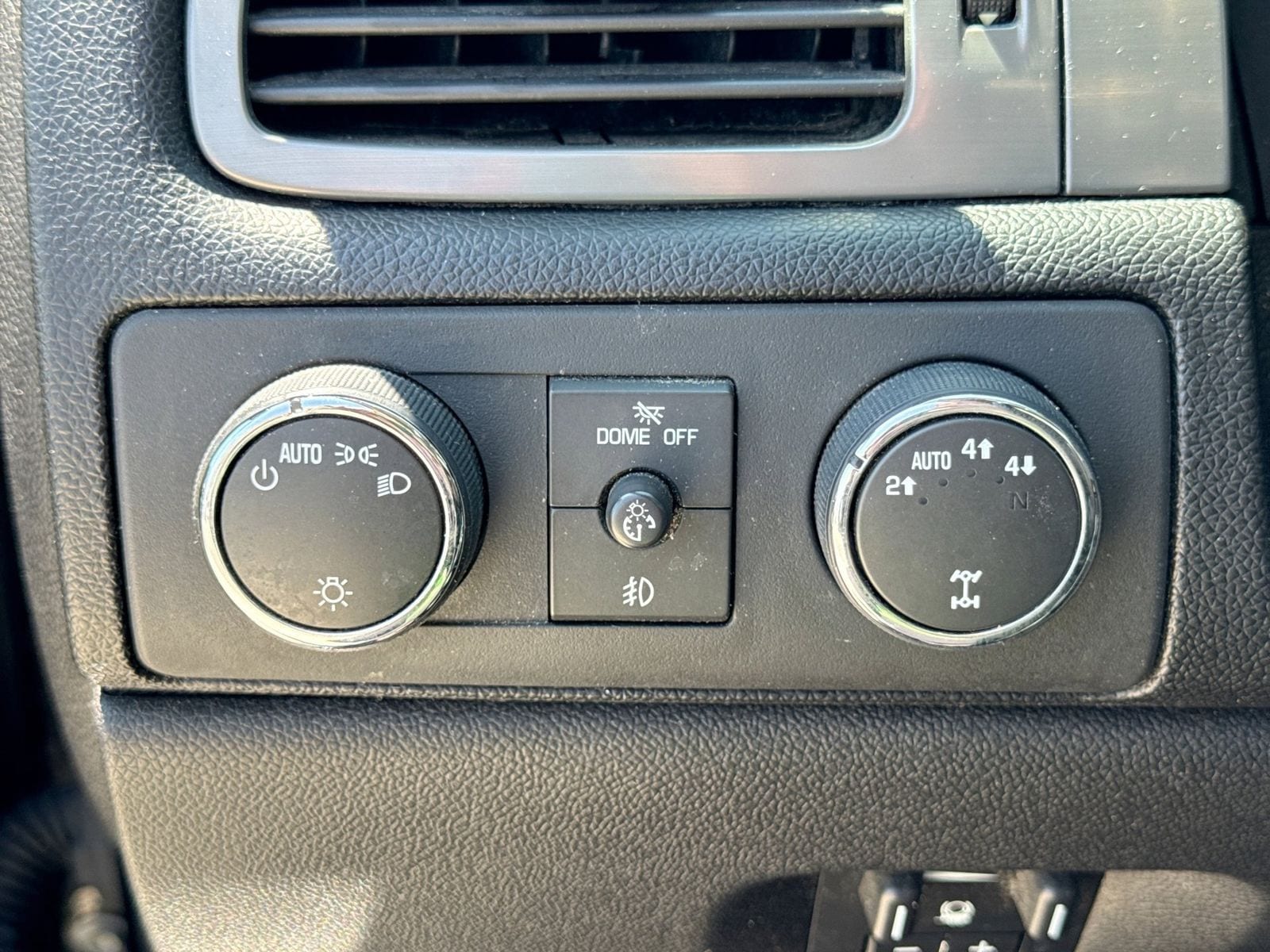 Thumbnail: 2013 Chevrolet Silverado 1500 - 32