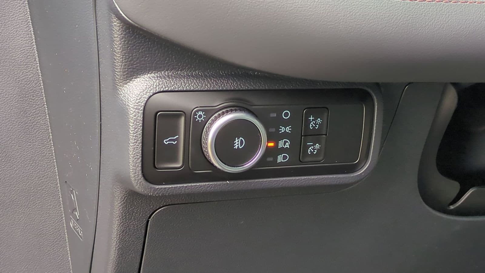 Thumbnail: 2026 Ford Explorer - 15