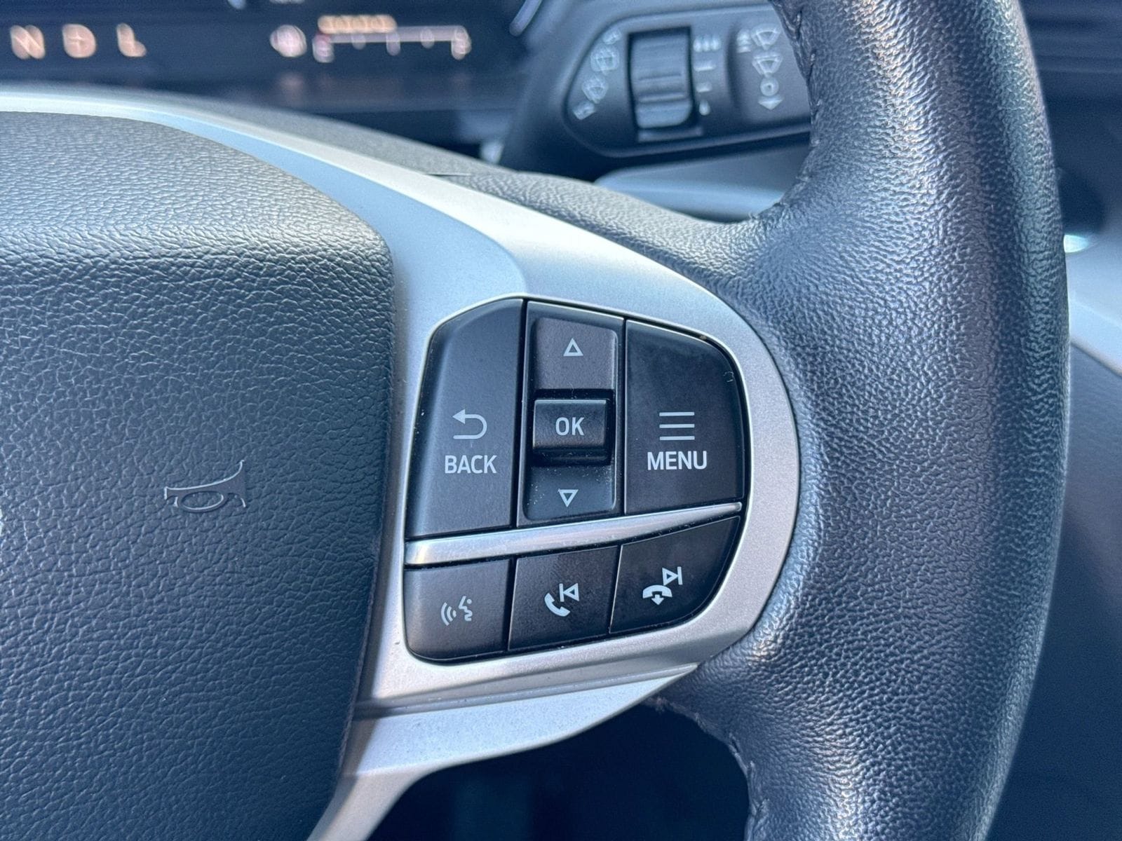 Thumbnail: 2023 Ford Explorer - 24