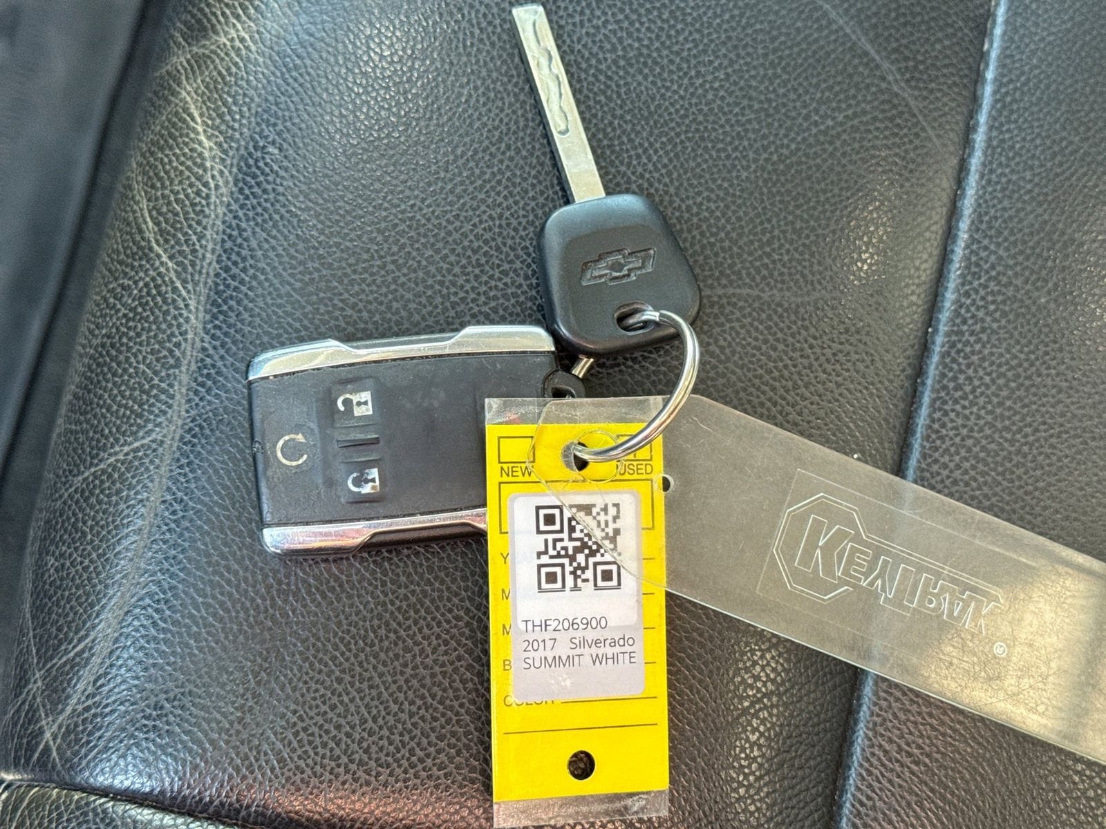 Thumbnail: 2017 Chevrolet Silverado 3500 - 37