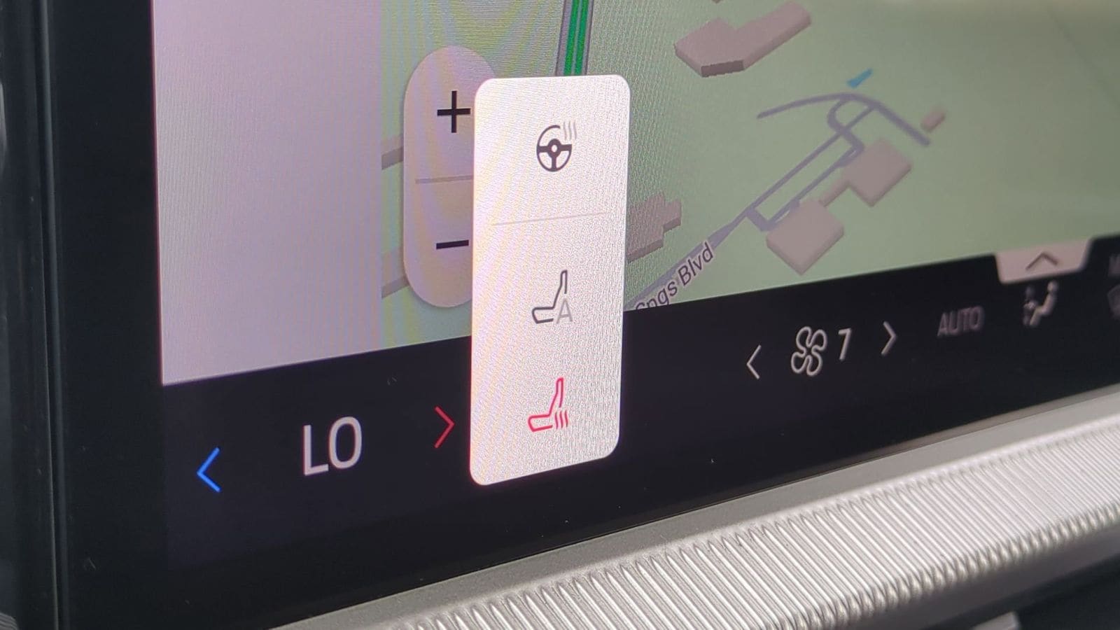 Thumbnail: 2025 Ford Explorer - 33