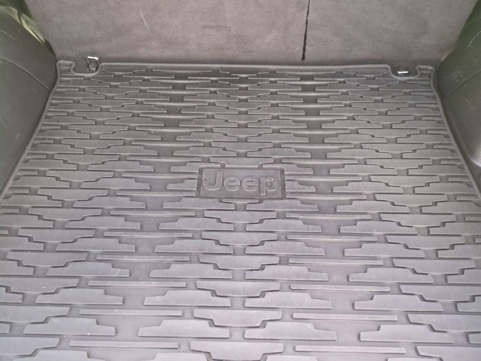 Thumbnail: 2021 Jeep Grand Cherokee - 36