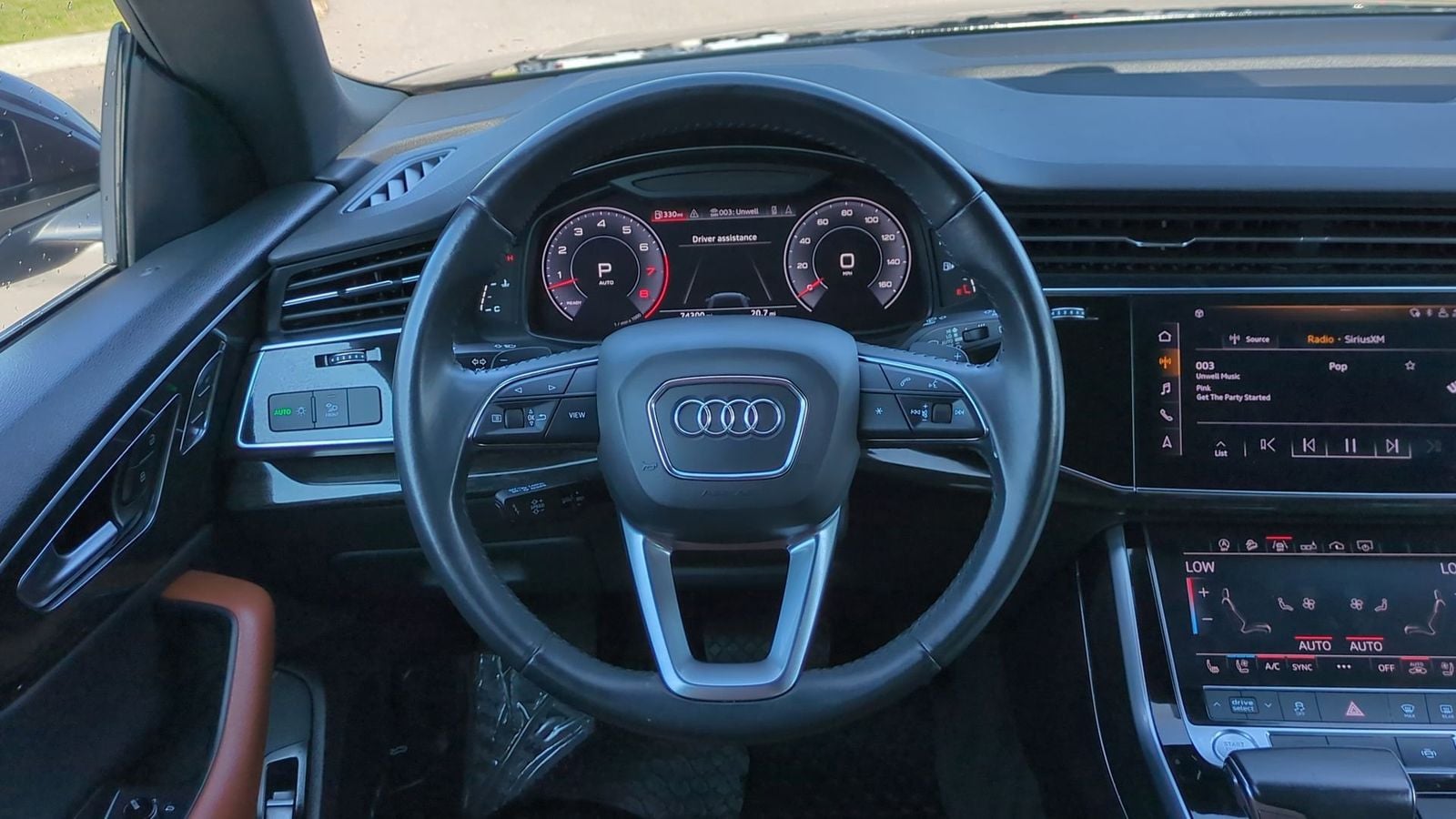 Thumbnail: 2019 Audi Q8 - 23