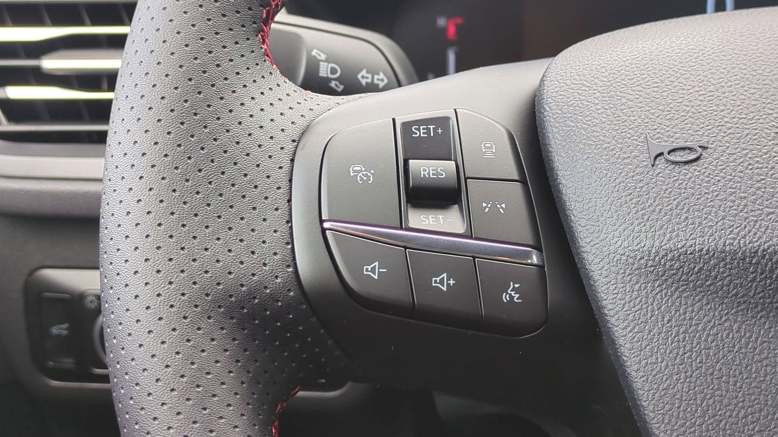 Thumbnail: 2025 Ford Escape - 22