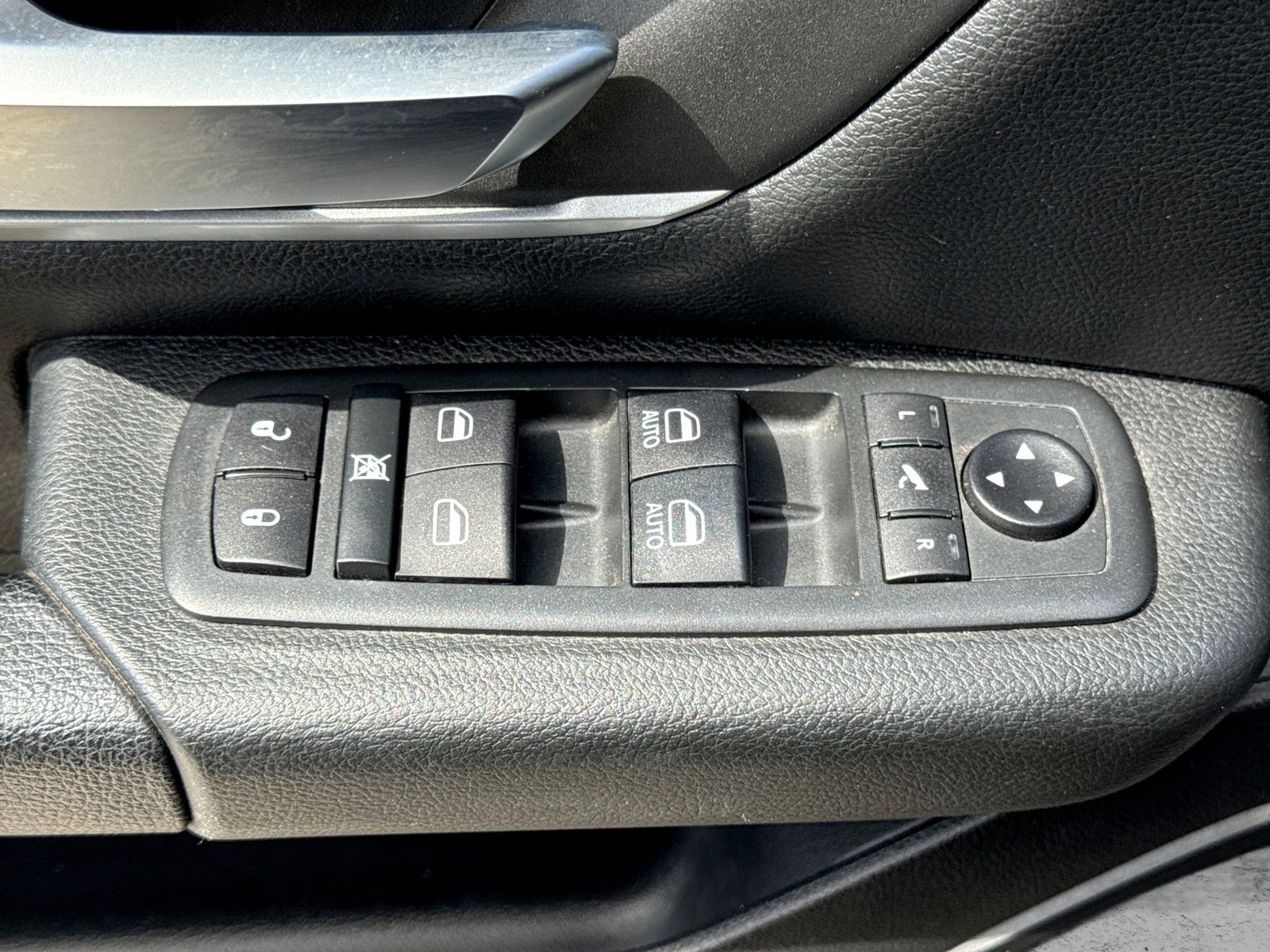 Thumbnail: 2020 RAM 1500 - 20