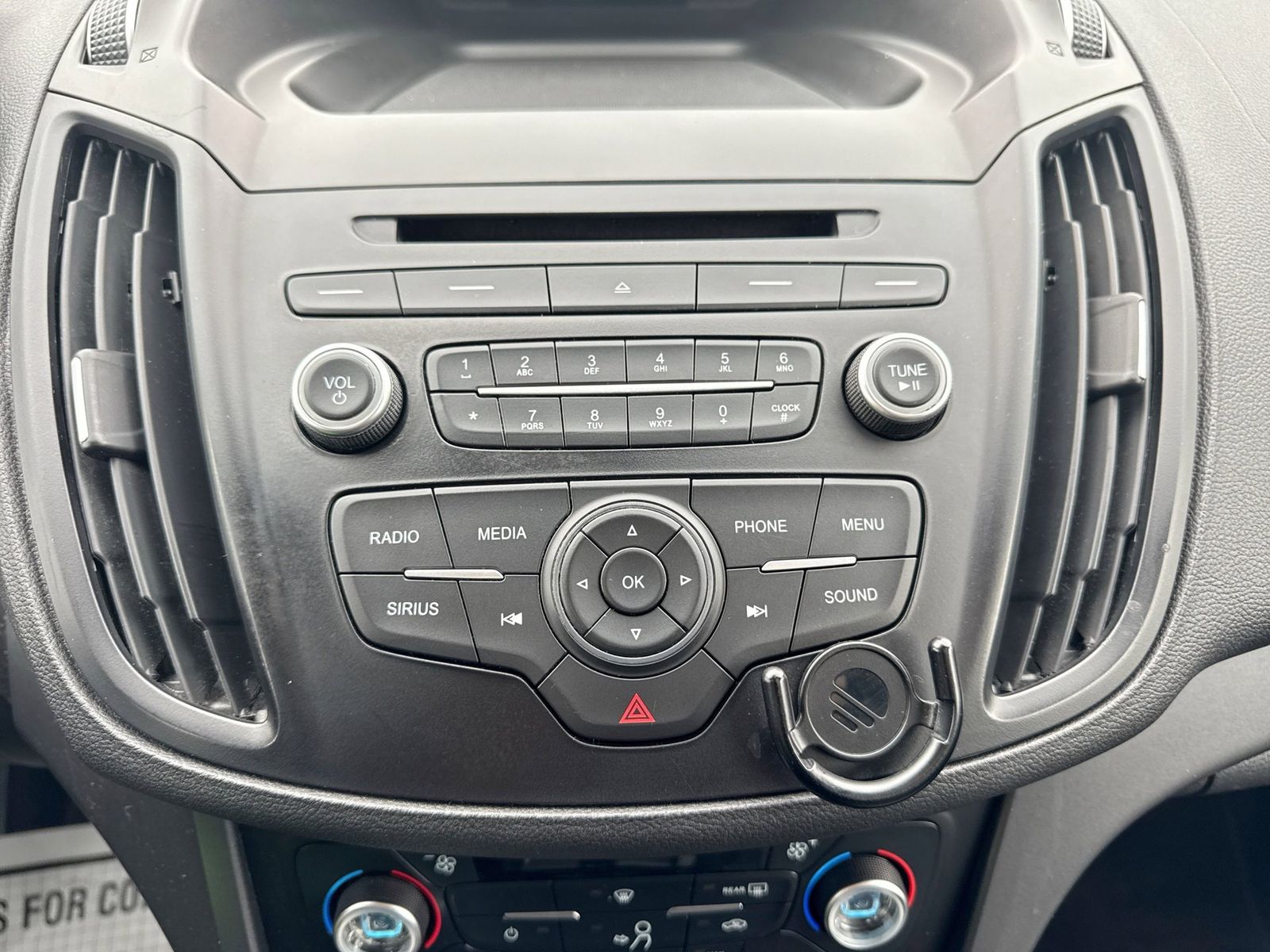 Thumbnail: 2017 Ford Escape - 28