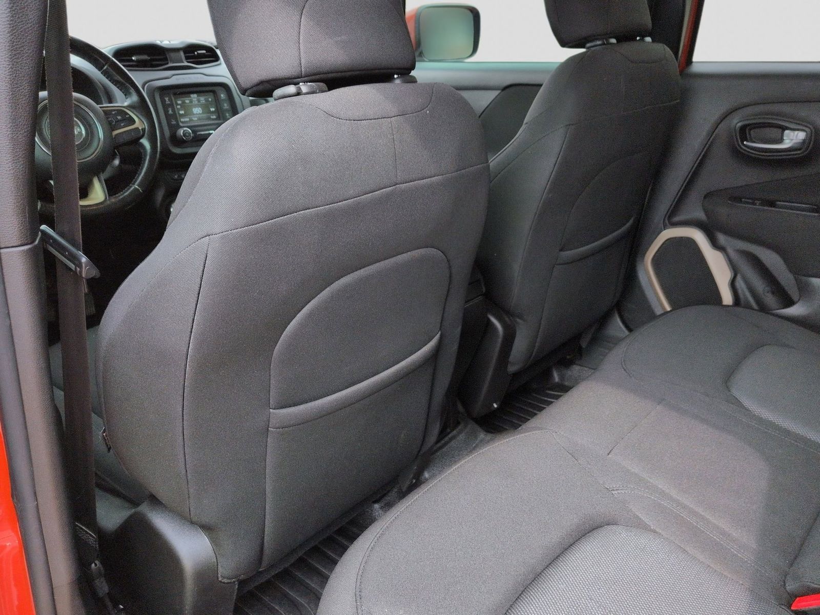 Thumbnail: 2017 Jeep Renegade - 23