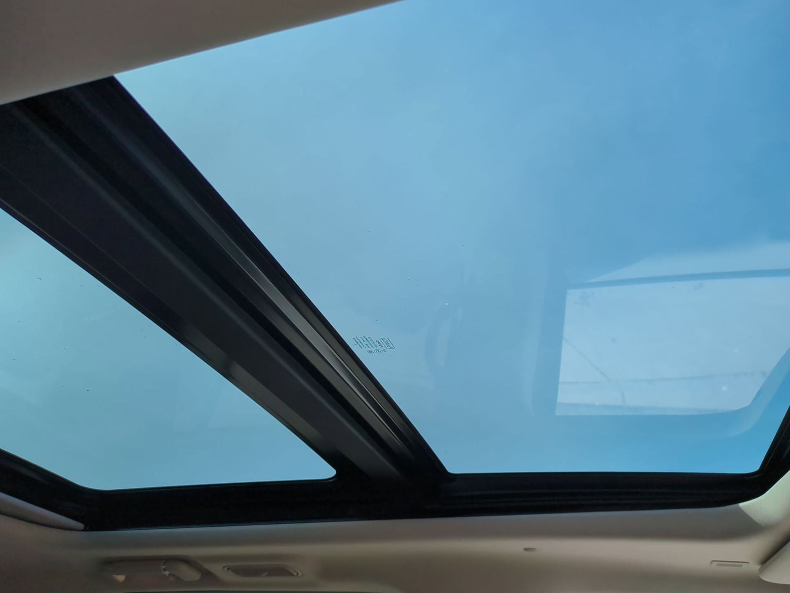 Thumbnail: 2018 Lincoln Navigator L - 29