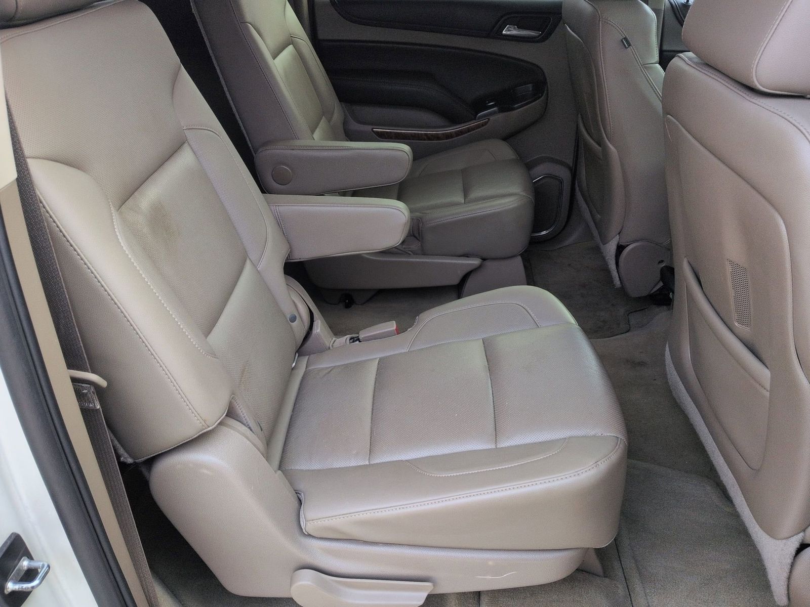 Thumbnail: 2015 Chevrolet Suburban - 25