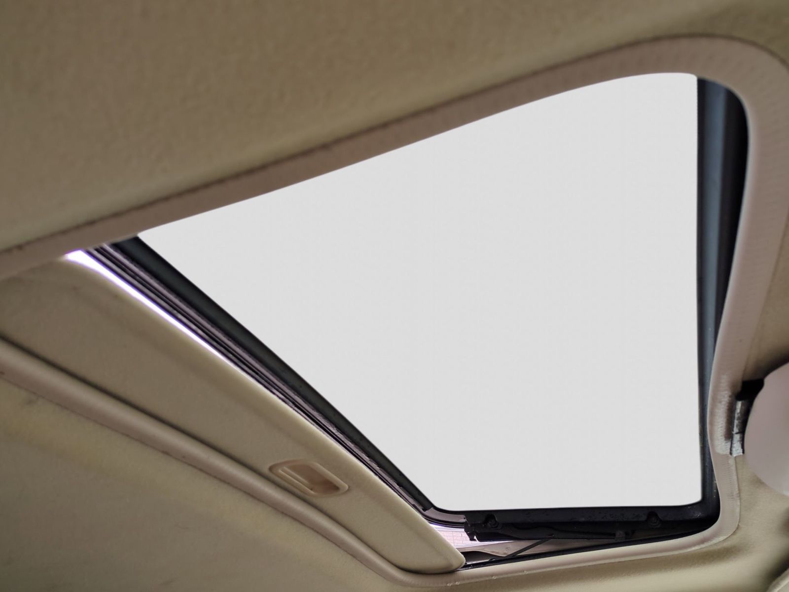 Thumbnail: 2003 Ford Explorer Sport Trac - 23