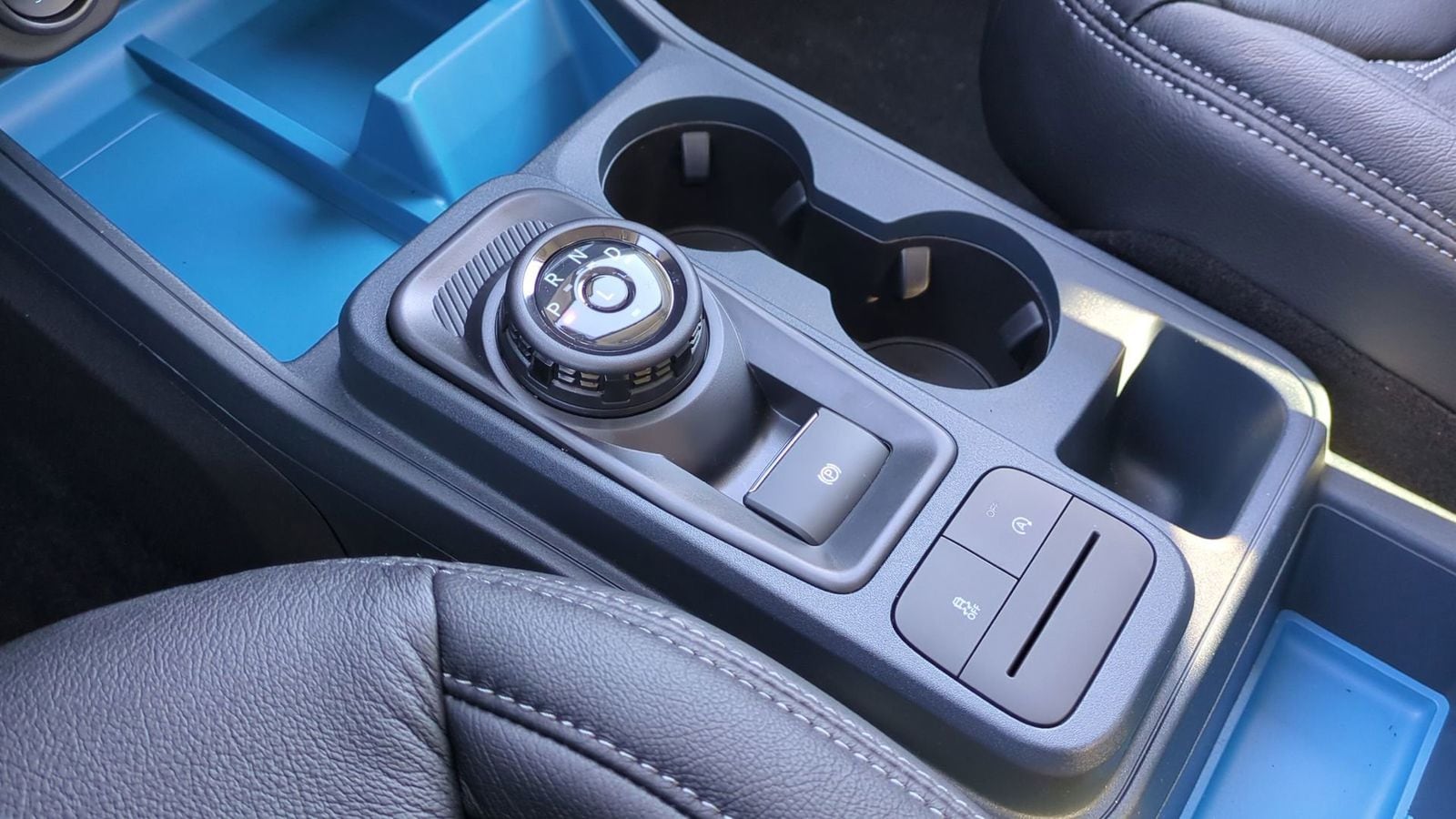 Thumbnail: 2025 Ford Maverick - 32