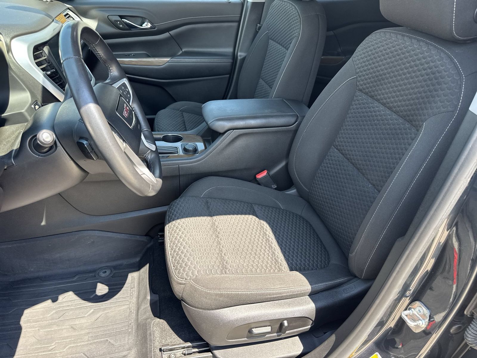 Thumbnail: 2019 GMC Acadia - 18