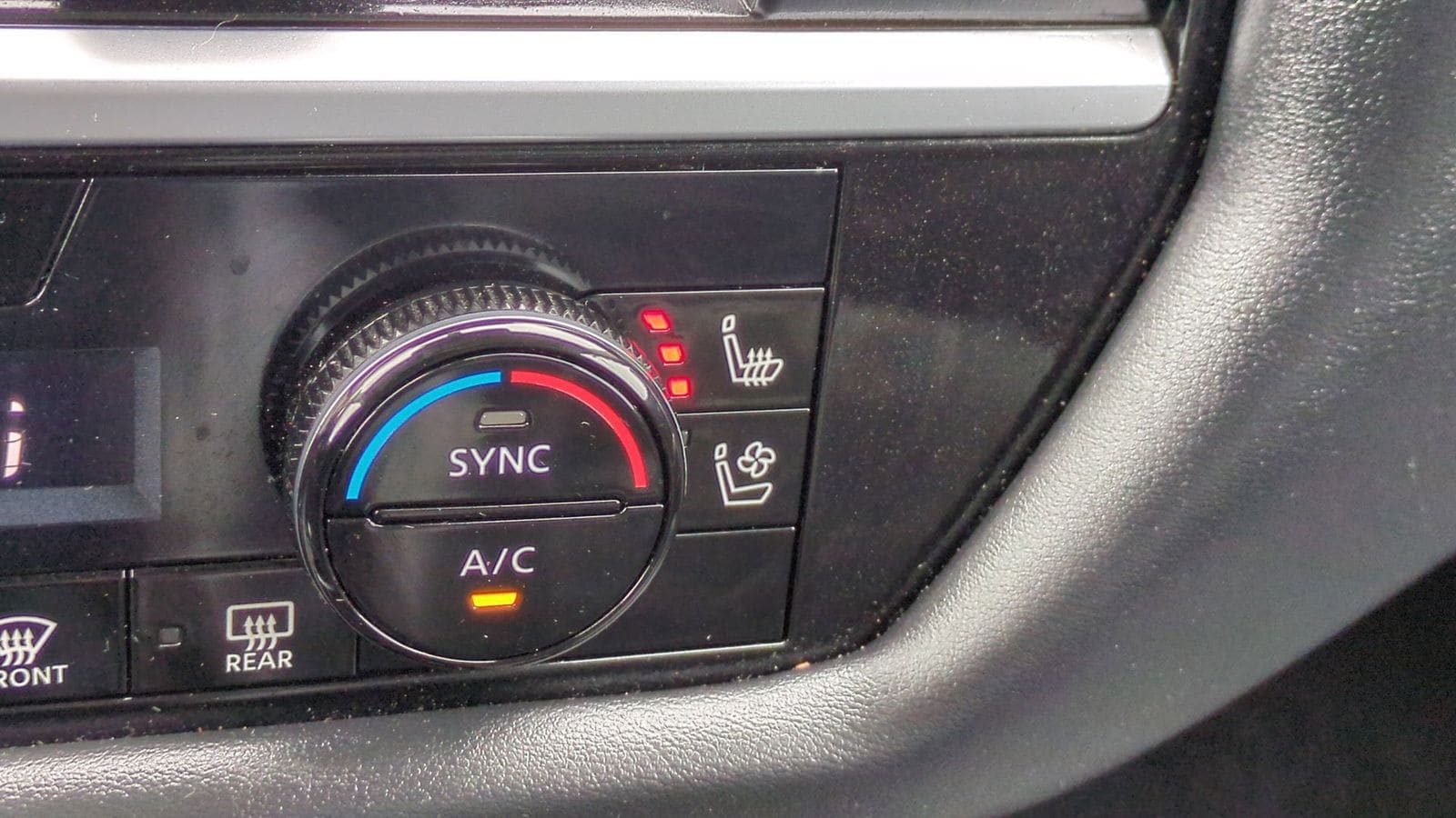 Thumbnail: 2022 Nissan Pathfinder - 35