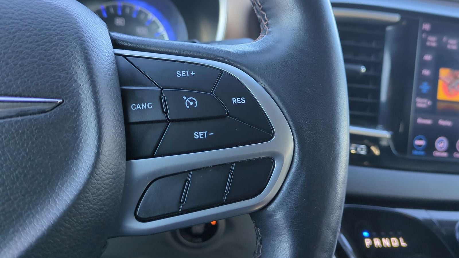 Thumbnail: 2018 Chrysler Pacifica - 26