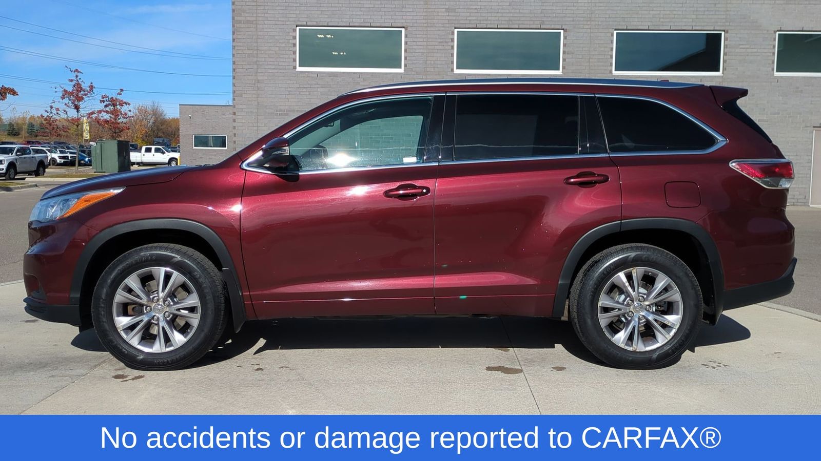 Thumbnail: 2015 Toyota Highlander - 2