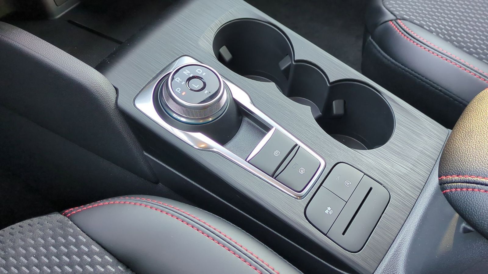 Thumbnail: 2025 Ford Escape - 32