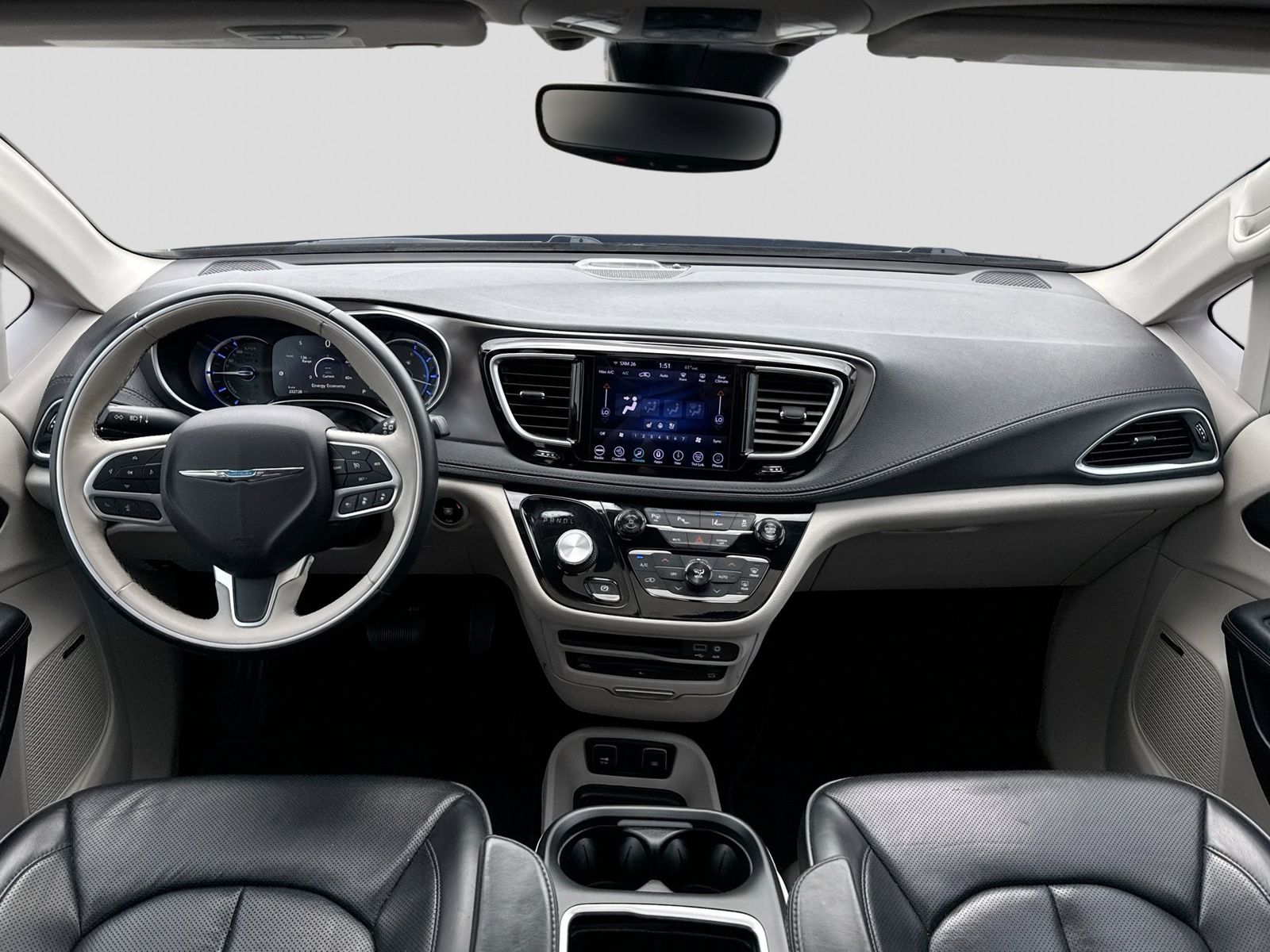 Thumbnail: 2018 Chrysler Pacifica - 18