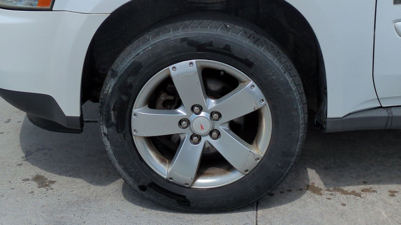 Thumbnail: 2006 Pontiac Torrent - 11