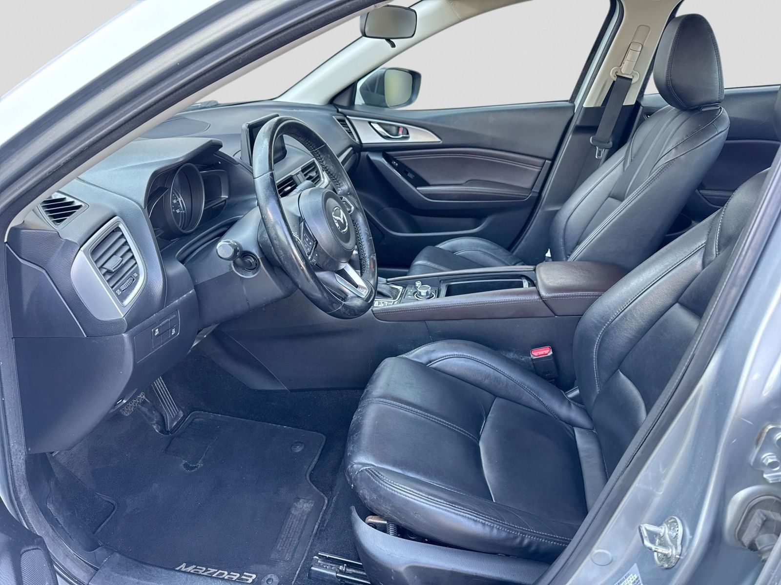 Thumbnail: 2018 Mazda Mazda3 - 3