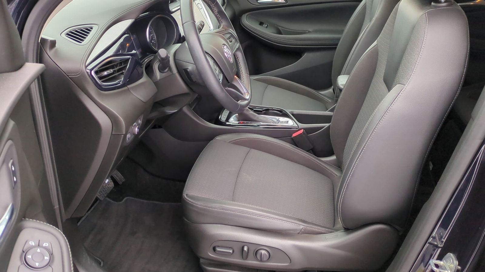 Thumbnail: 2021 Buick Encore GX - 15