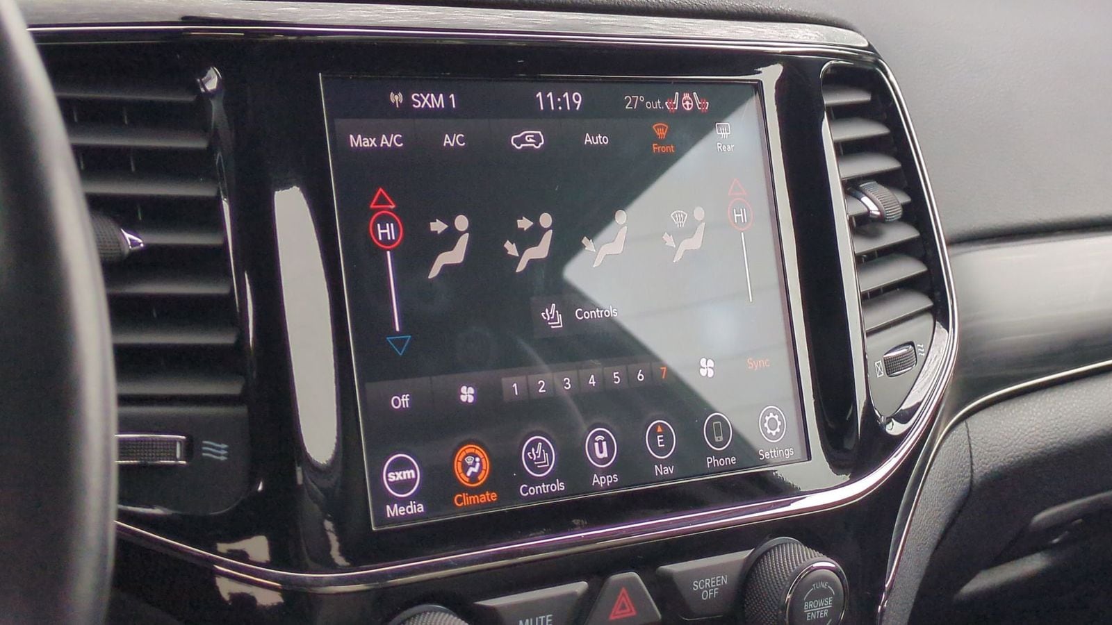 Thumbnail: 2020 Jeep Grand Cherokee - 35