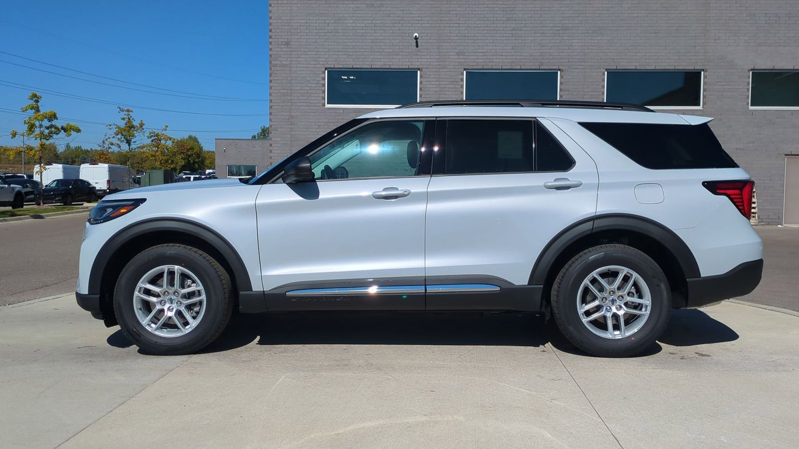 Thumbnail: 2025 Ford Explorer - 2