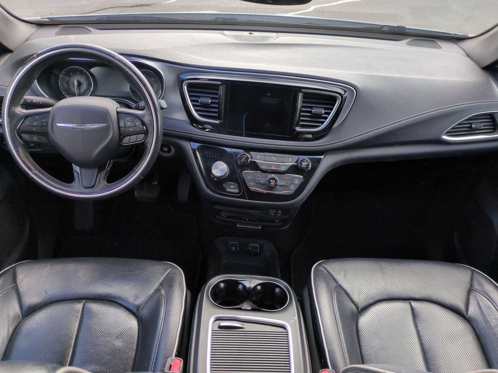 Thumbnail: 2019 Chrysler Pacifica - 19