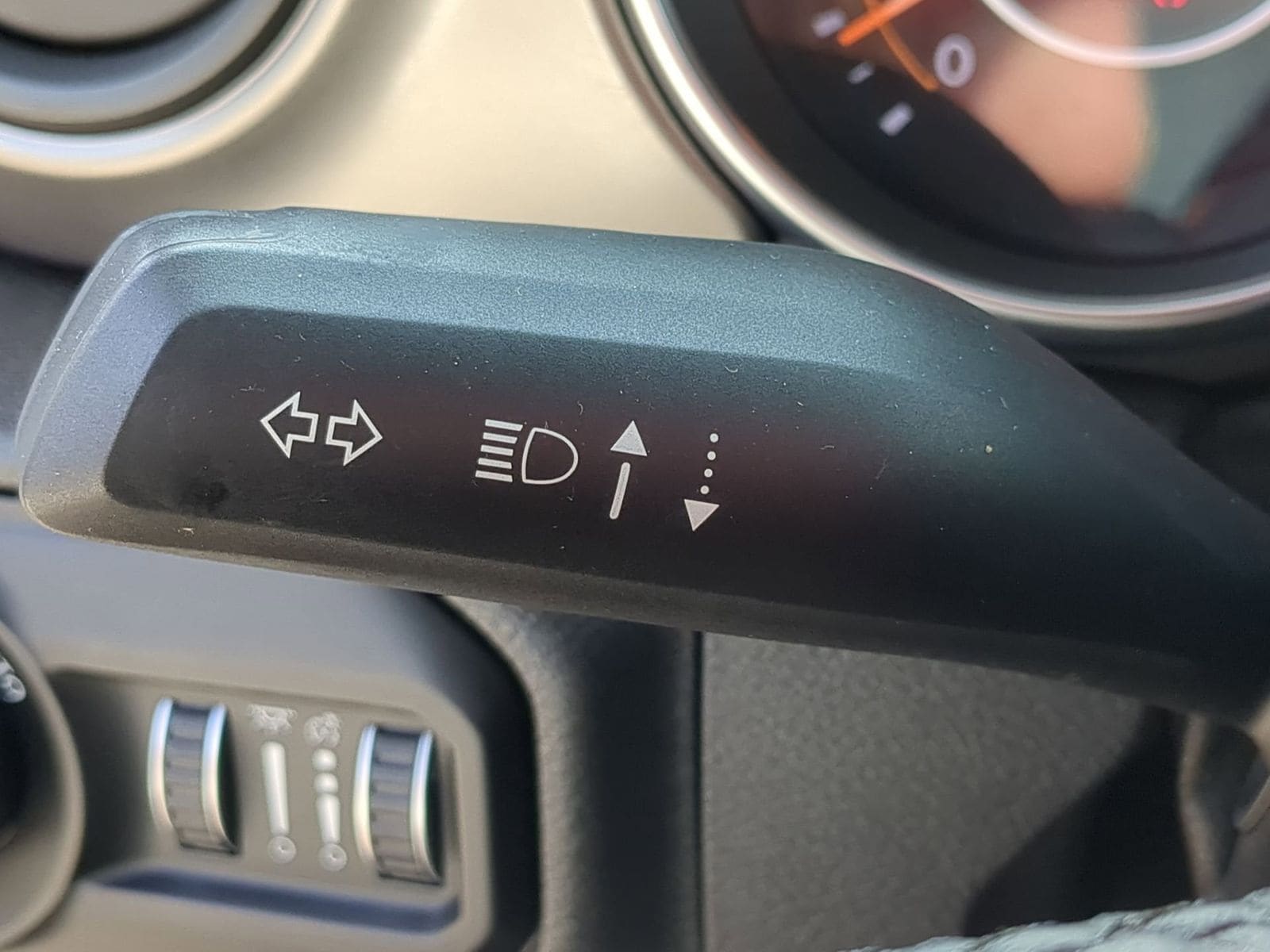 Thumbnail: 2018 Jeep Wrangler - 30