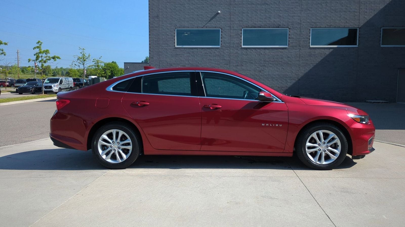 Thumbnail: 2018 Chevrolet Malibu - 7