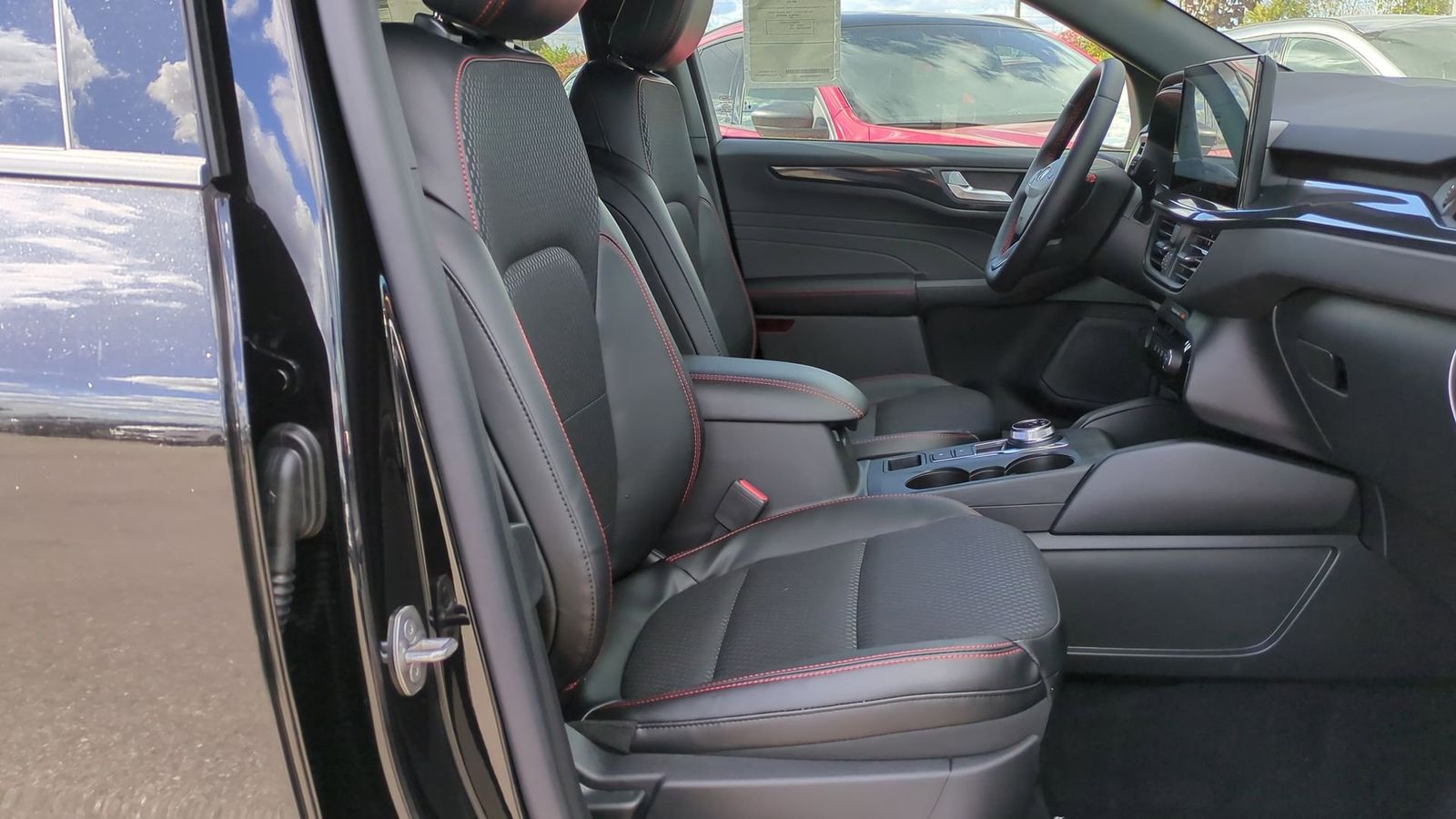 Thumbnail: 2025 Ford Escape - 22