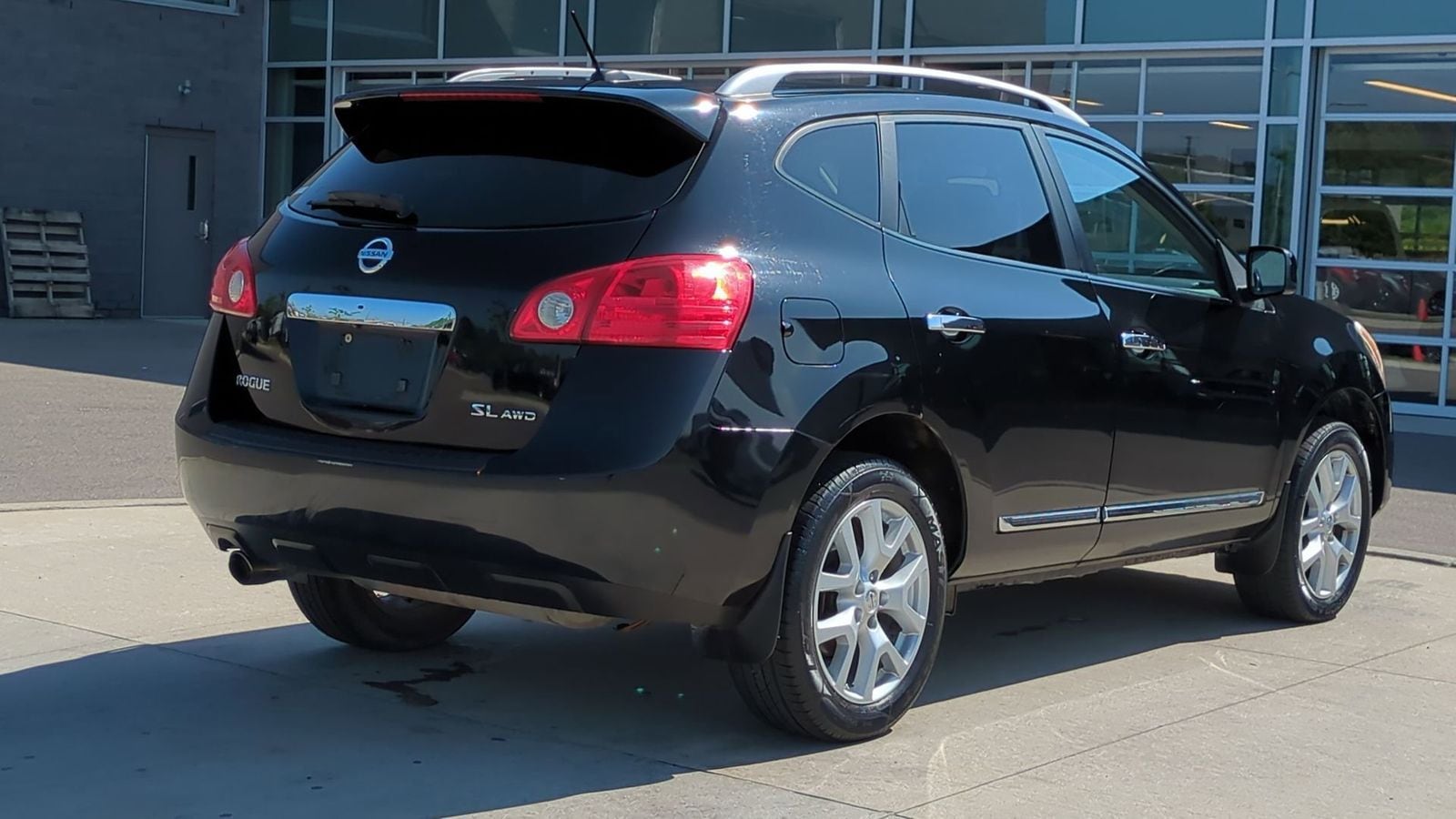 Thumbnail: 2011 Nissan Rogue - 6