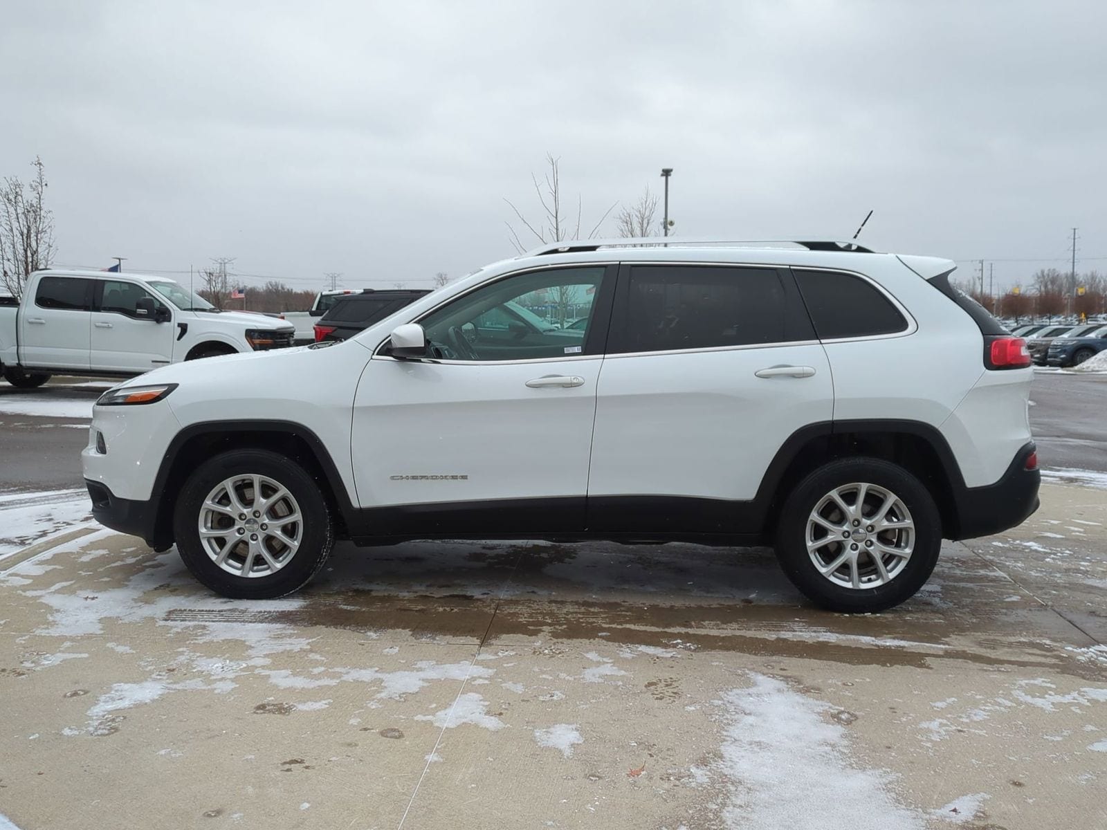 Thumbnail: 2014 Jeep Cherokee - 3