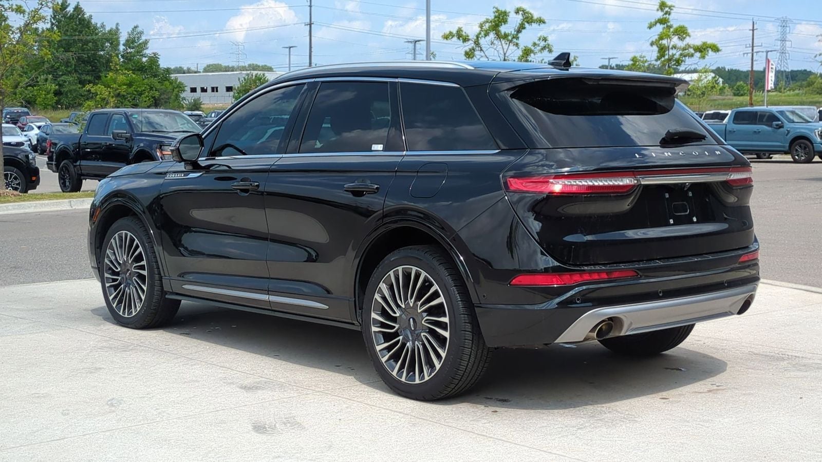 Thumbnail: 2020 Lincoln Corsair - 3