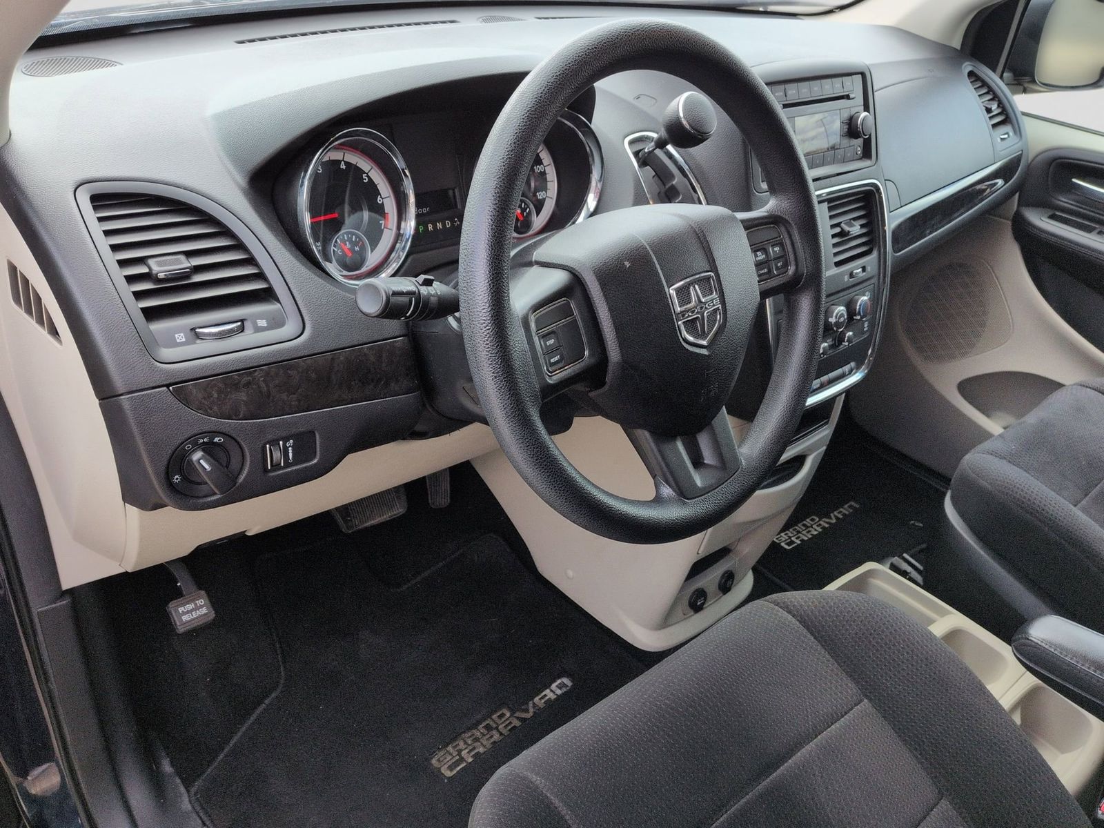 Thumbnail: 2014 Dodge Grand Caravan - 2