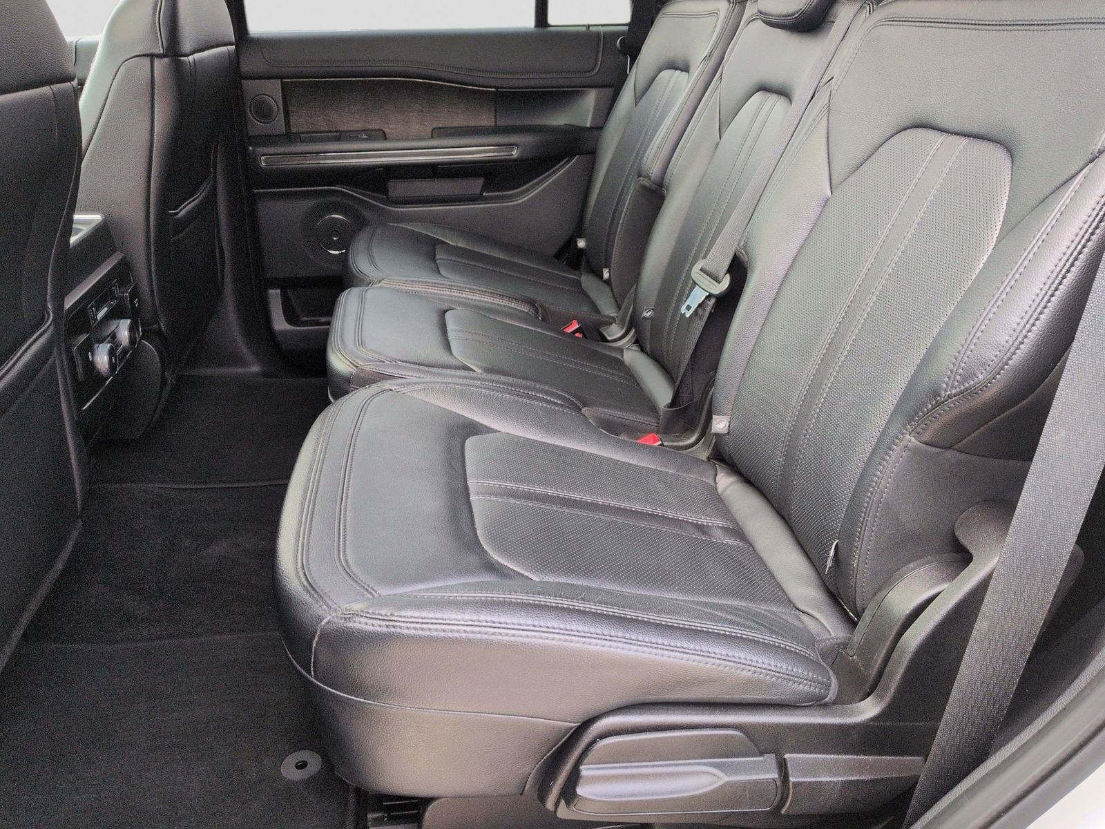 Thumbnail: 2019 Ford Expedition - 24