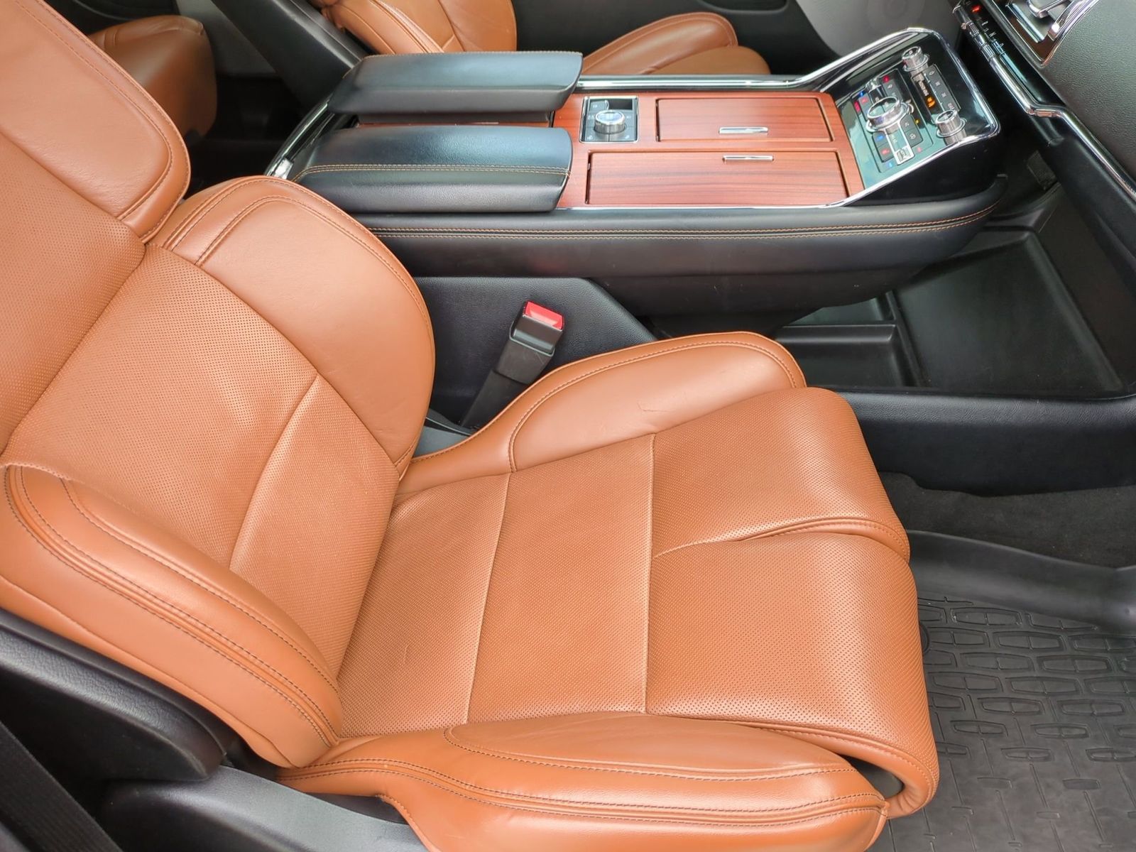 Thumbnail: 2019 Lincoln Navigator - 30