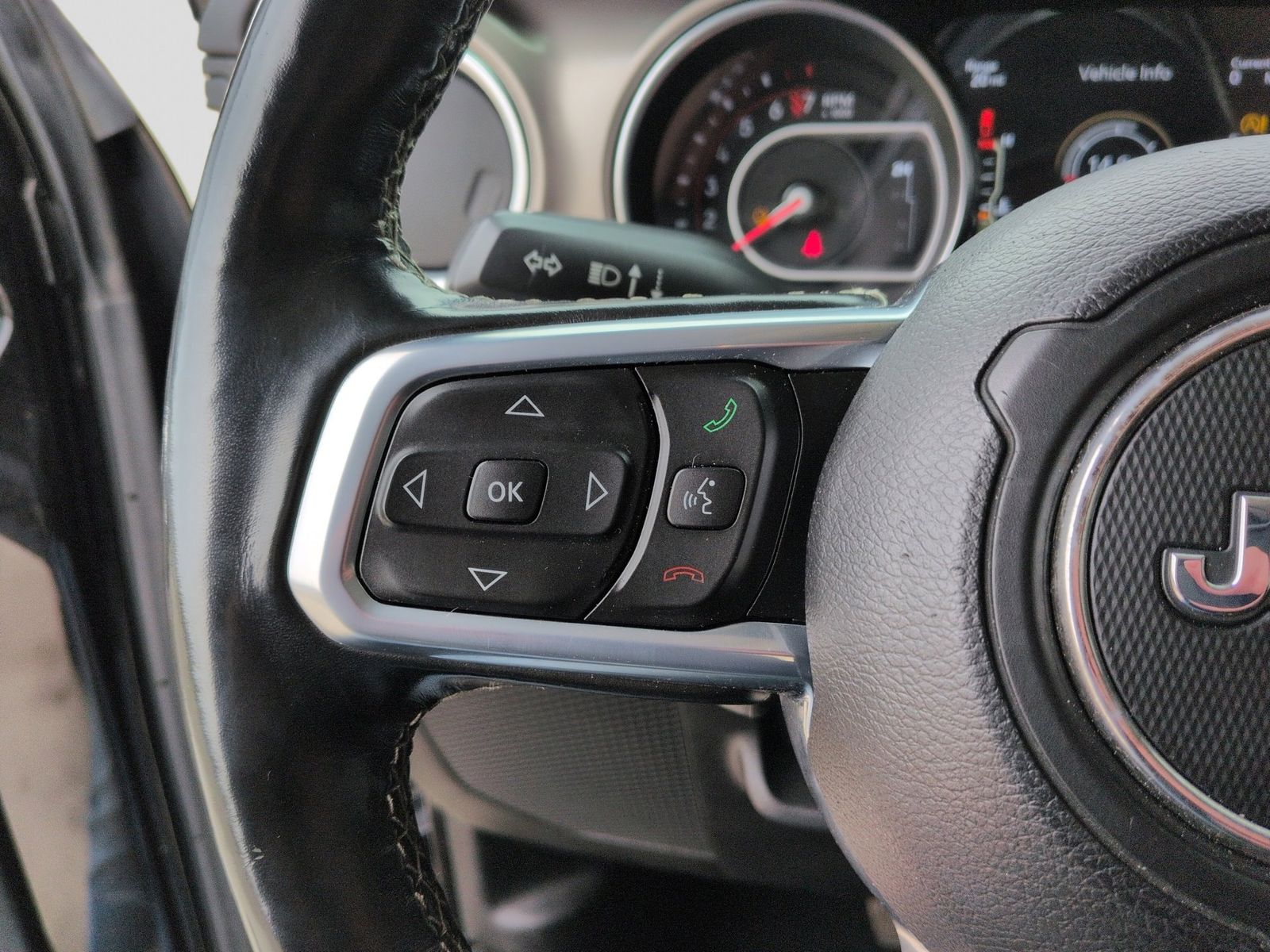 Thumbnail: 2020 Jeep Gladiator - 29