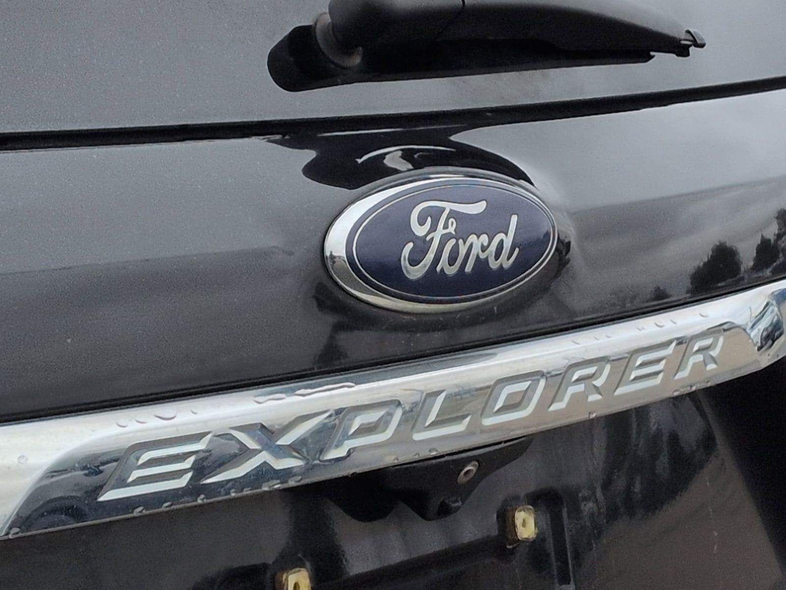 Thumbnail: 2016 Ford Explorer - 15