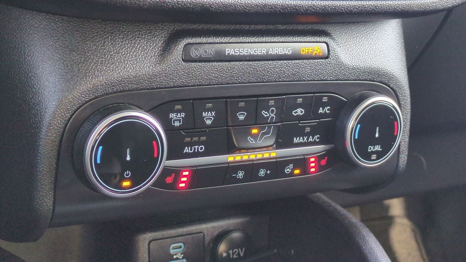 Thumbnail: 2023 Ford Escape - 30