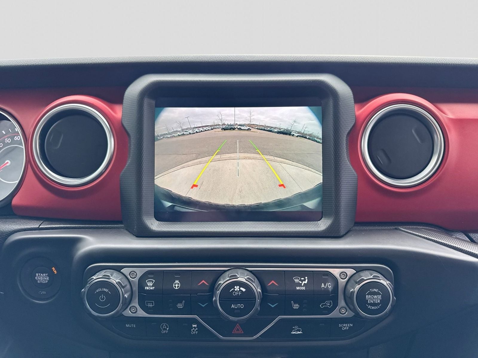 Thumbnail: 2021 Jeep Wrangler - 34