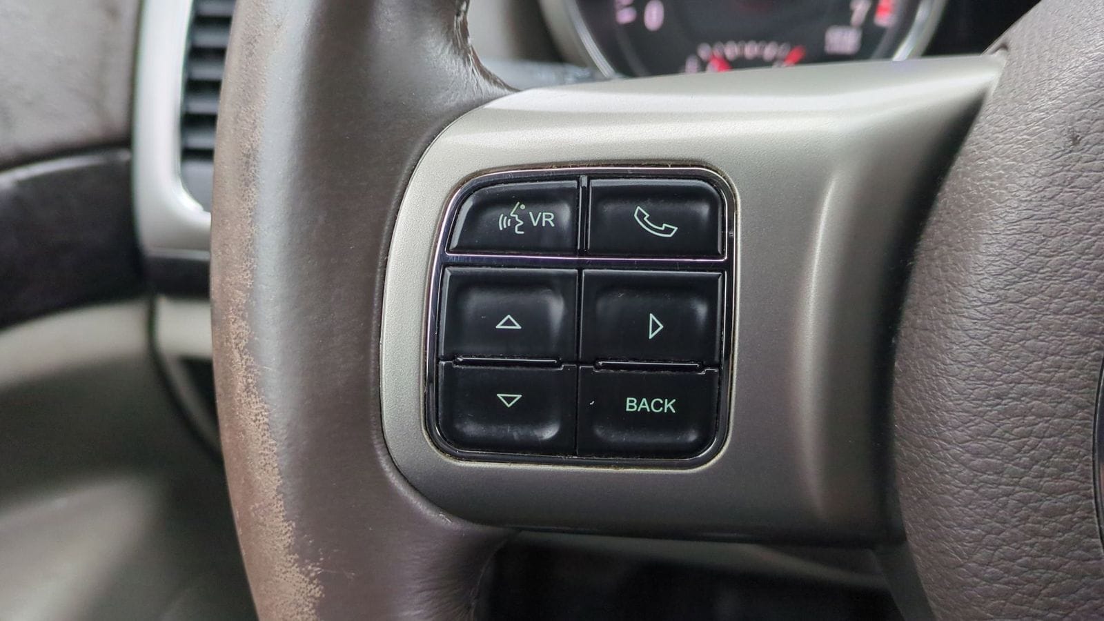 Thumbnail: 2012 Jeep Grand Cherokee - 23