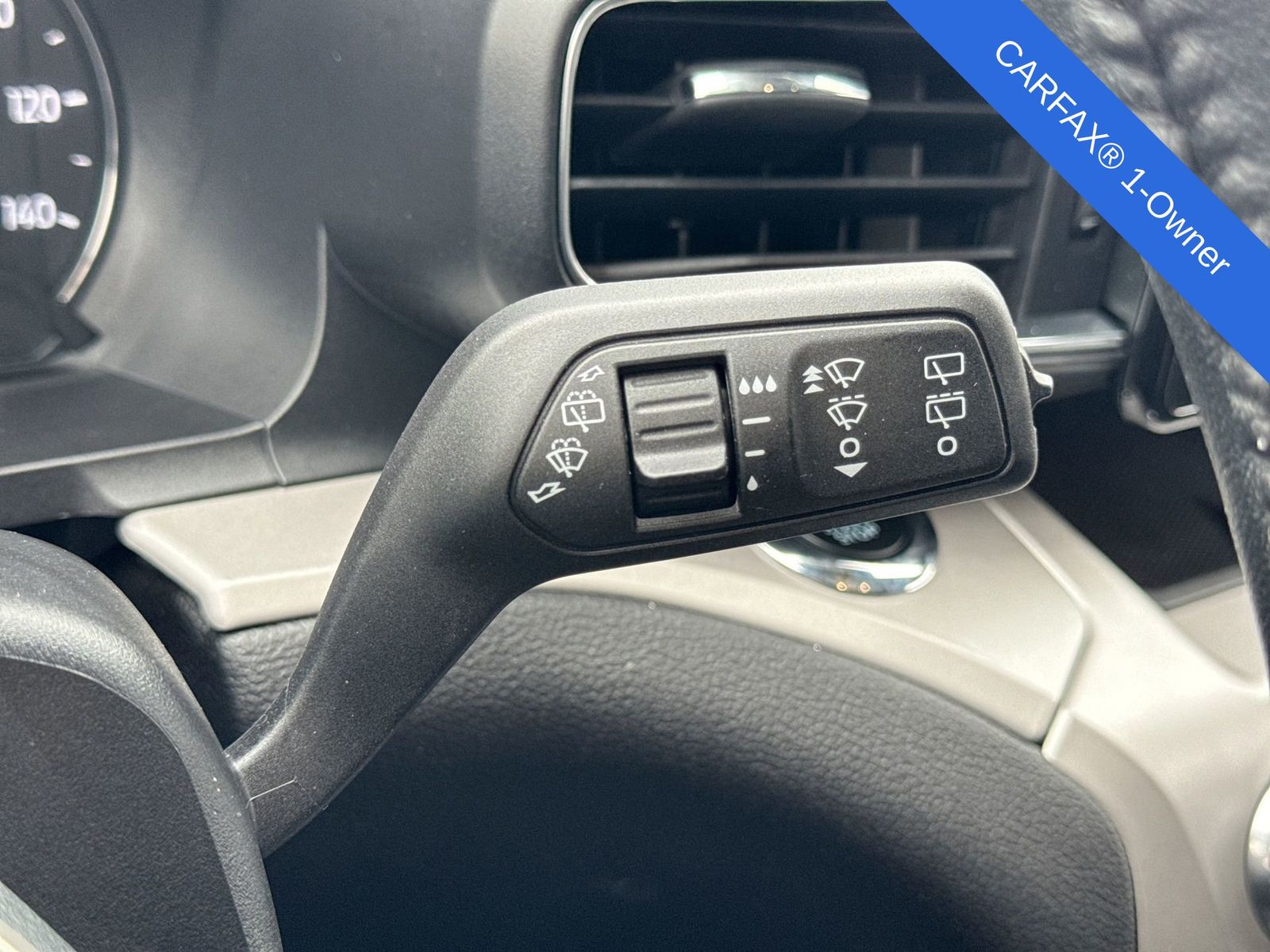 Thumbnail: 2024 Ford Explorer - 32