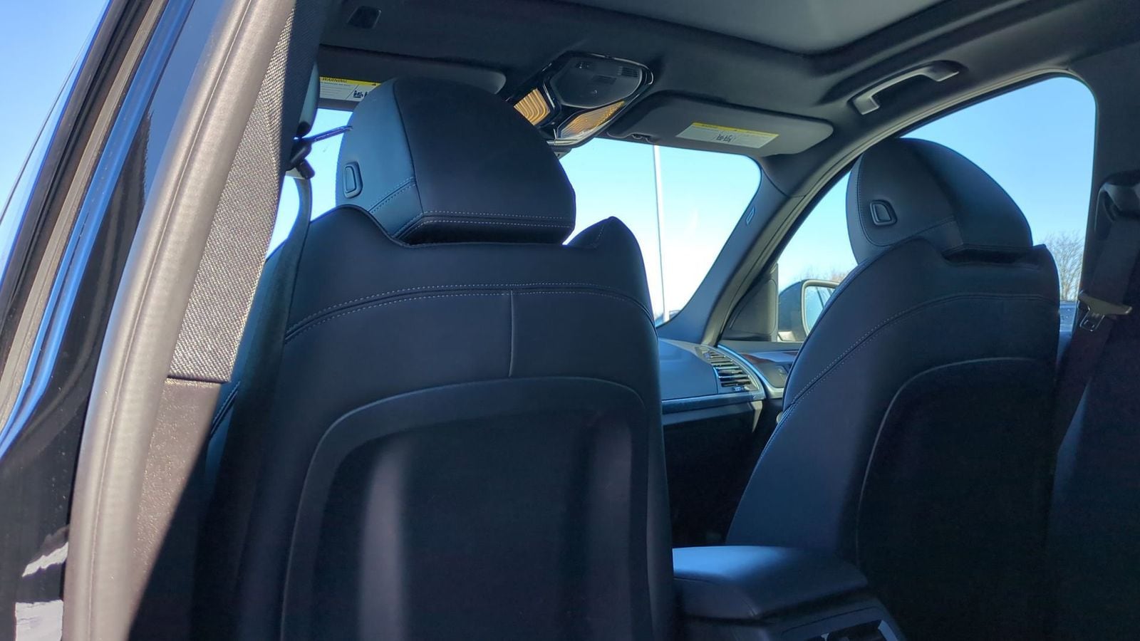 Thumbnail: 2022 BMW X3 - 17