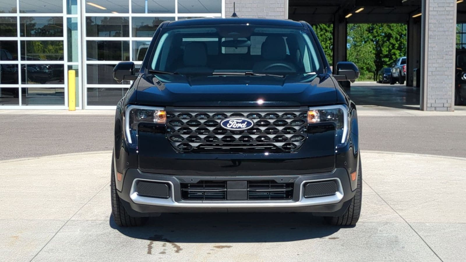 Thumbnail: 2025 Ford Maverick - 9