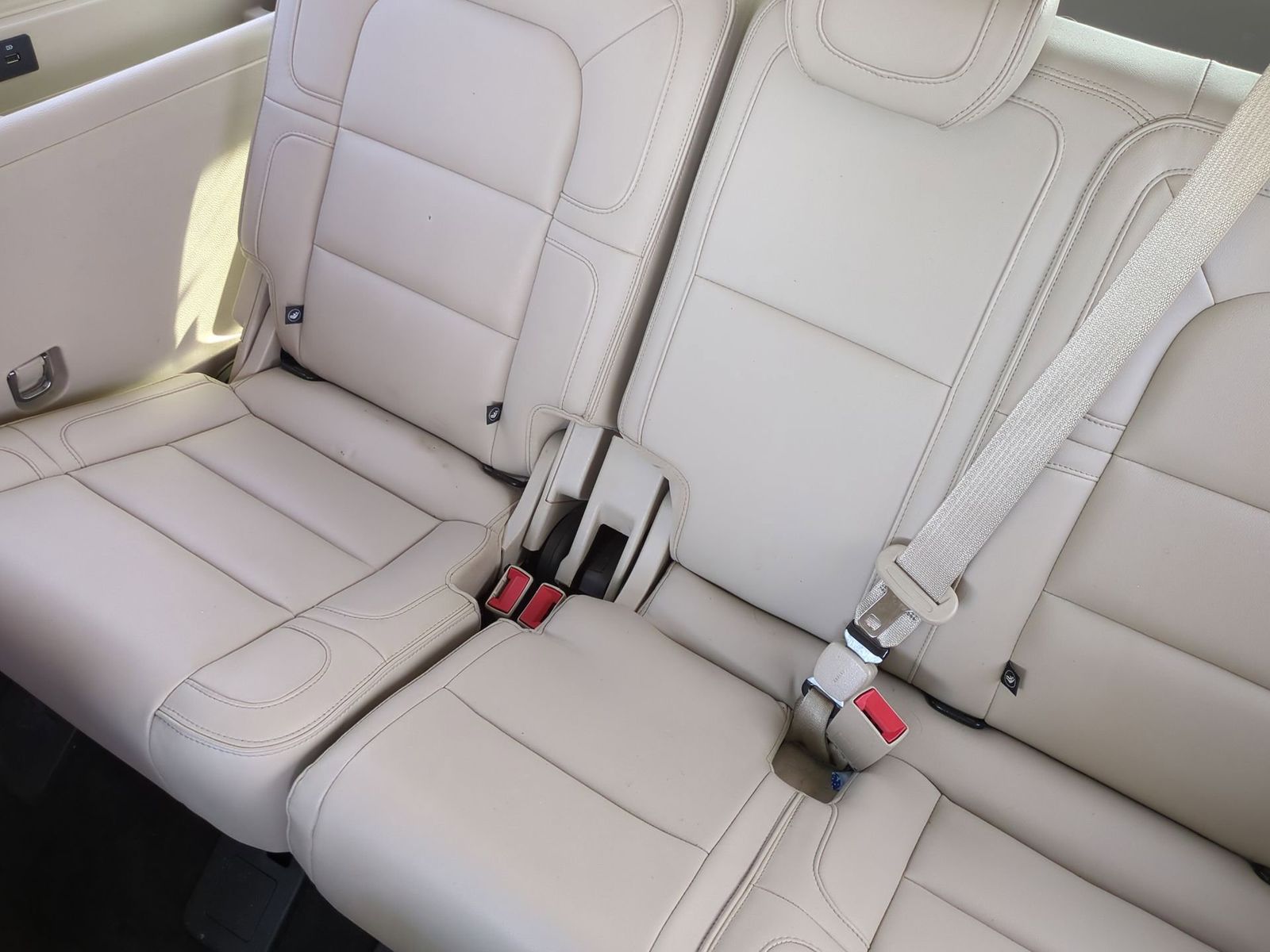 Thumbnail: 2018 Lincoln Navigator L - 27