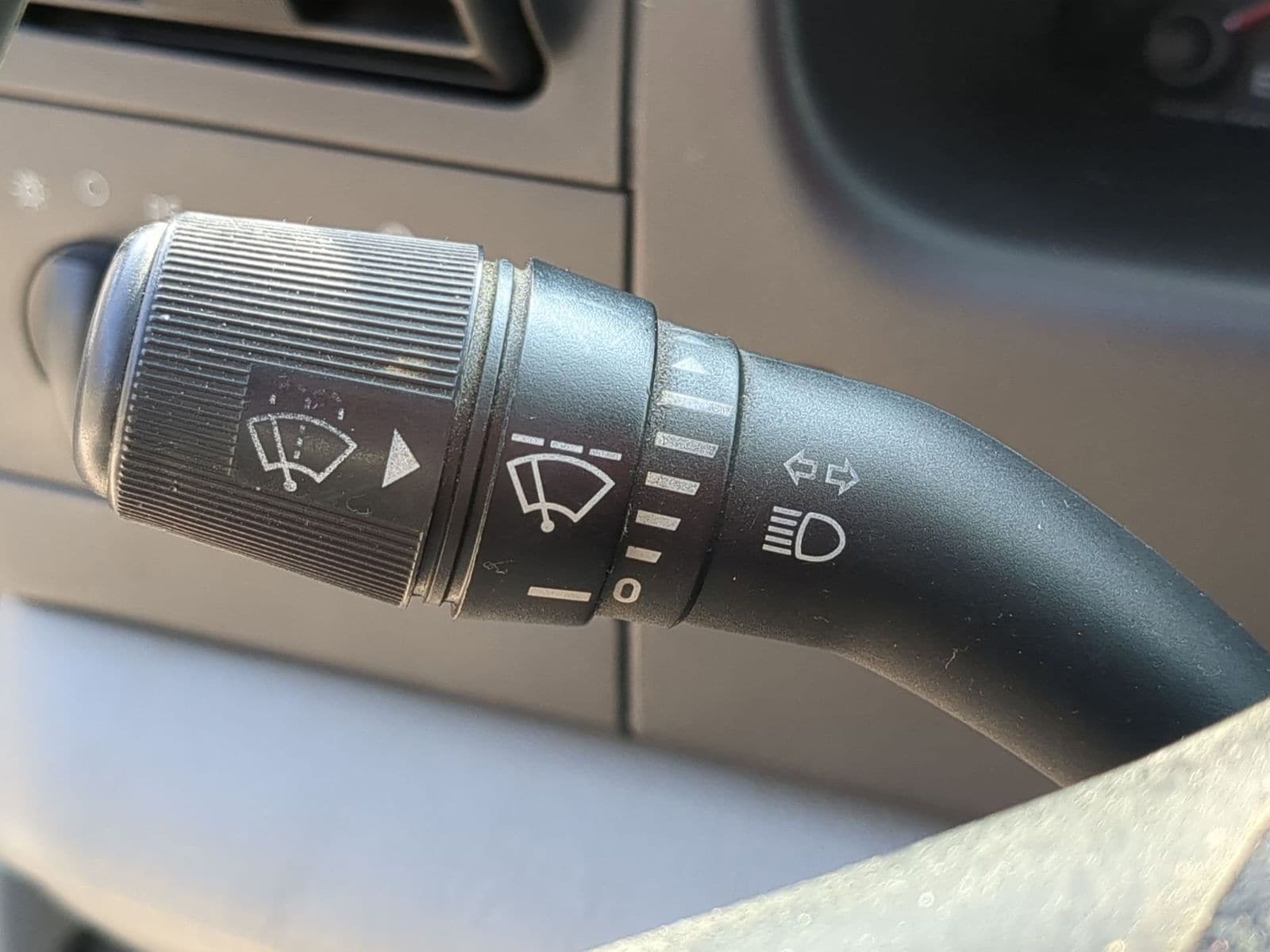 Thumbnail: 2006 Ford F-350 - 26