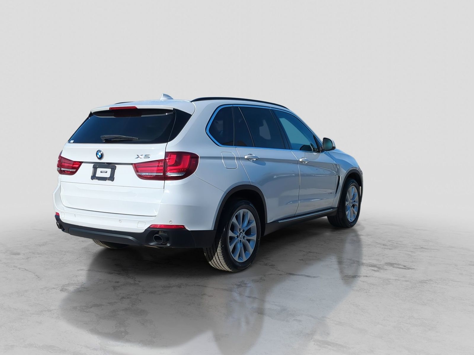 Thumbnail: 2016 BMW X5 - 8