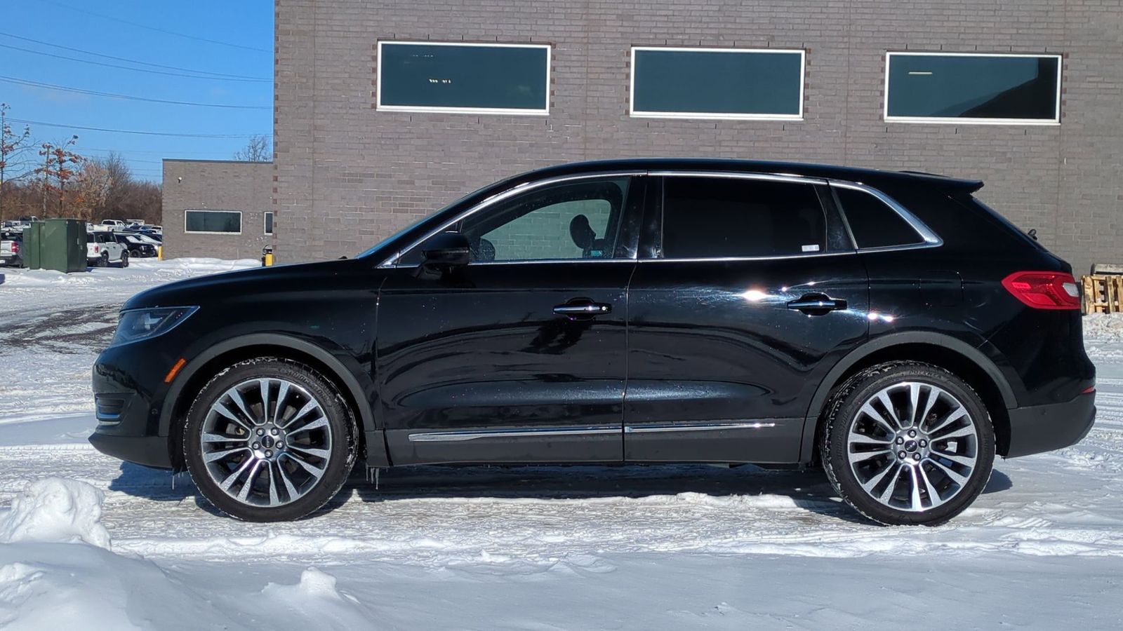 Thumbnail: 2016 Lincoln MKX - 2