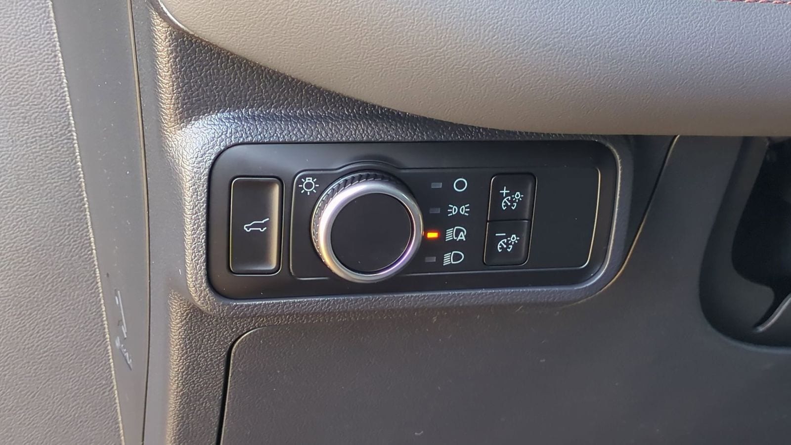 Thumbnail: 2026 Ford Explorer - 14