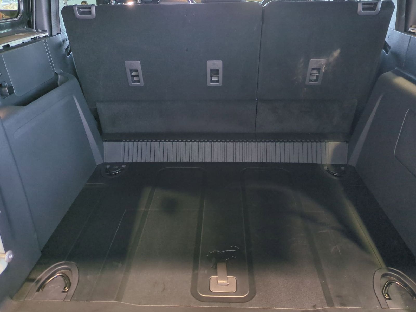 Thumbnail: 2025 Ford Bronco - 35